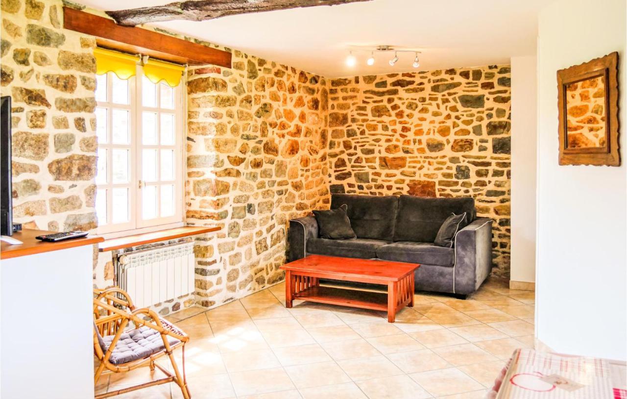 Gorgeous Apartment In Ponts With Wifi Exterior photo
